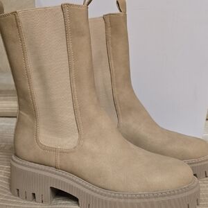 Dolce Vita Garden Stone Color Chunky Heeled Boots 2.5 Heel Size 10